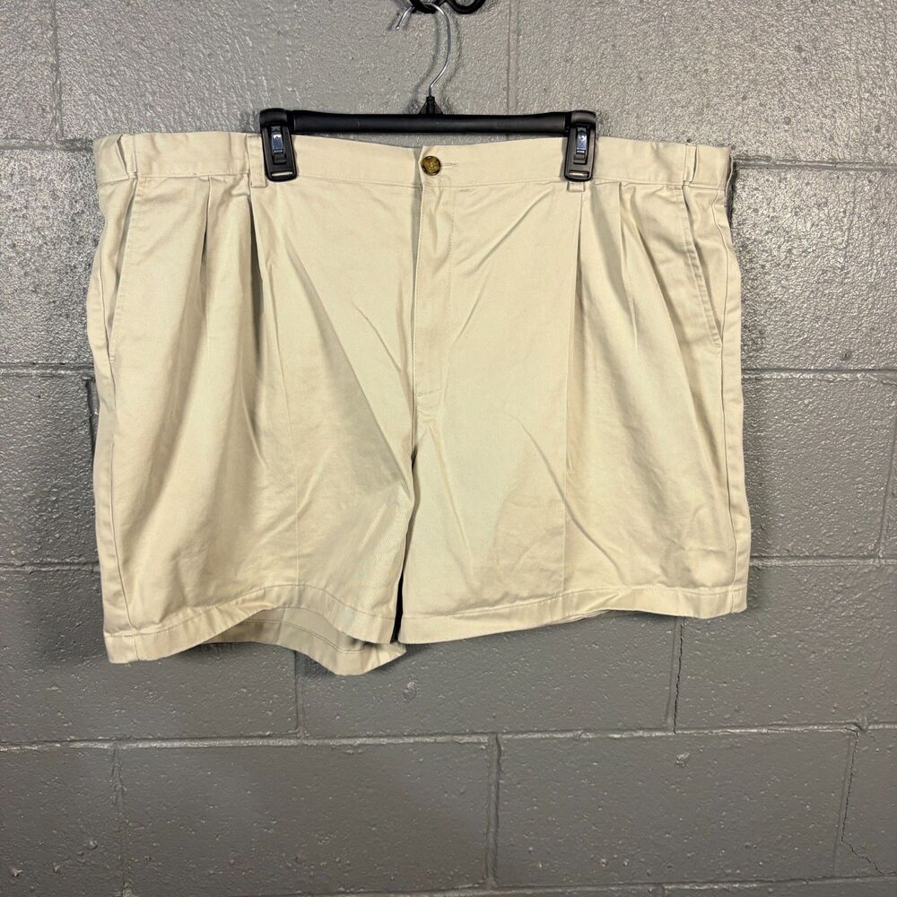 L.L.Bean Comfort Waist Shorts Men’s 46 Khaki Pleated Chino Cotton